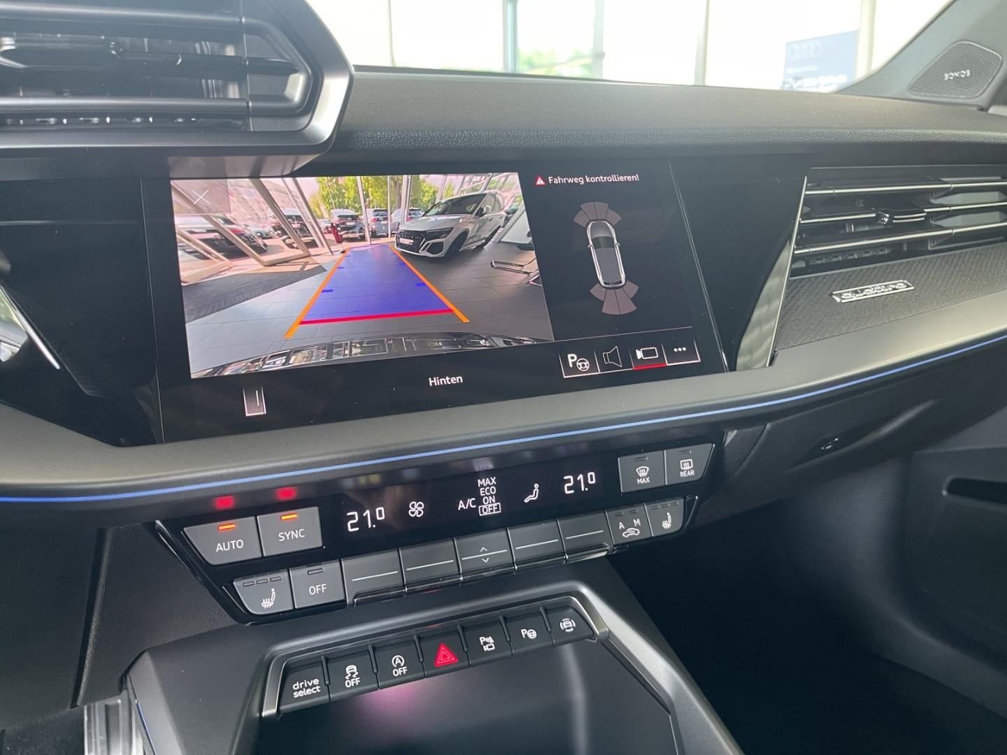 Fahrzeugabbildung Audi RS 3 Sportback RS-Sportabgasanl., 280 km/h, Komf
