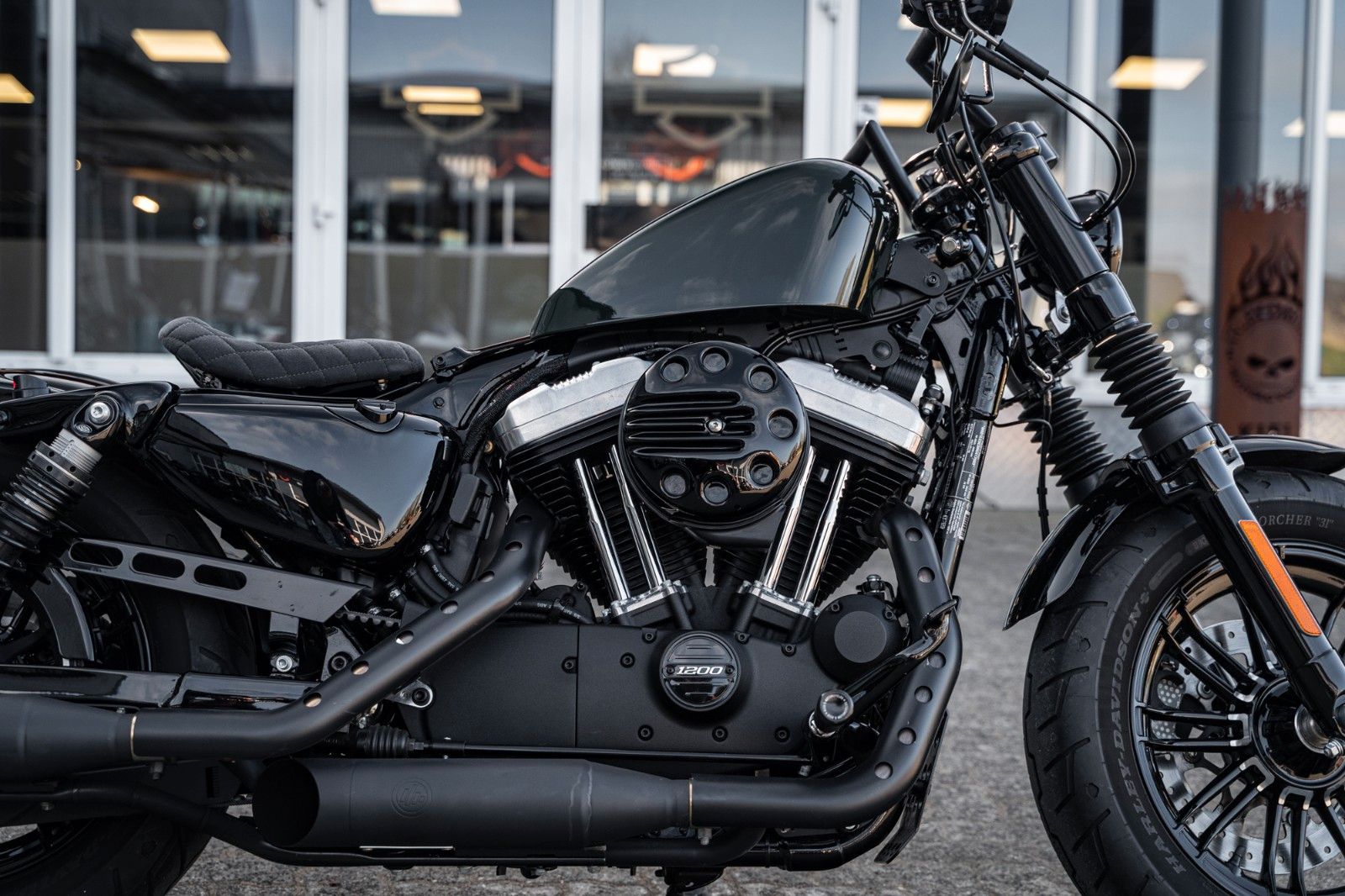 Fahrzeugabbildung Harley-Davidson XL1200X SPORTSTER FORTY-EIGHT - KESSTECH- BOBBER