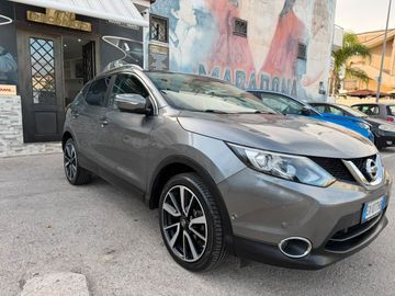 Nissan Qashqai - 2