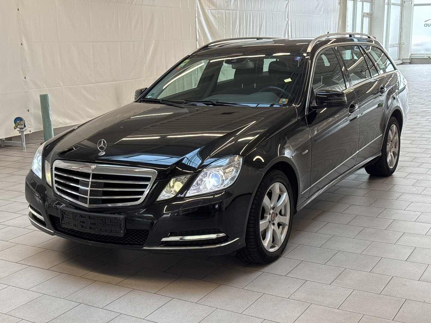 Mercedes-Benz E 350 CDI 4MATIC T BlueEFF. Bi-Xenon, ACC, Navi