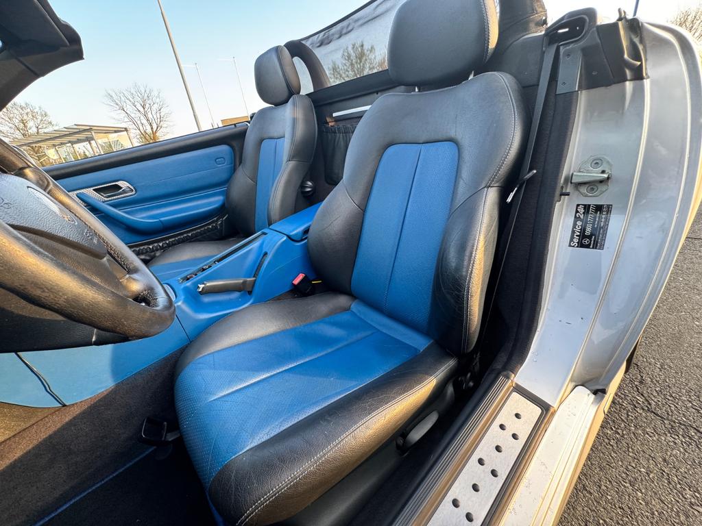 Mercedes-Benz SLK 320