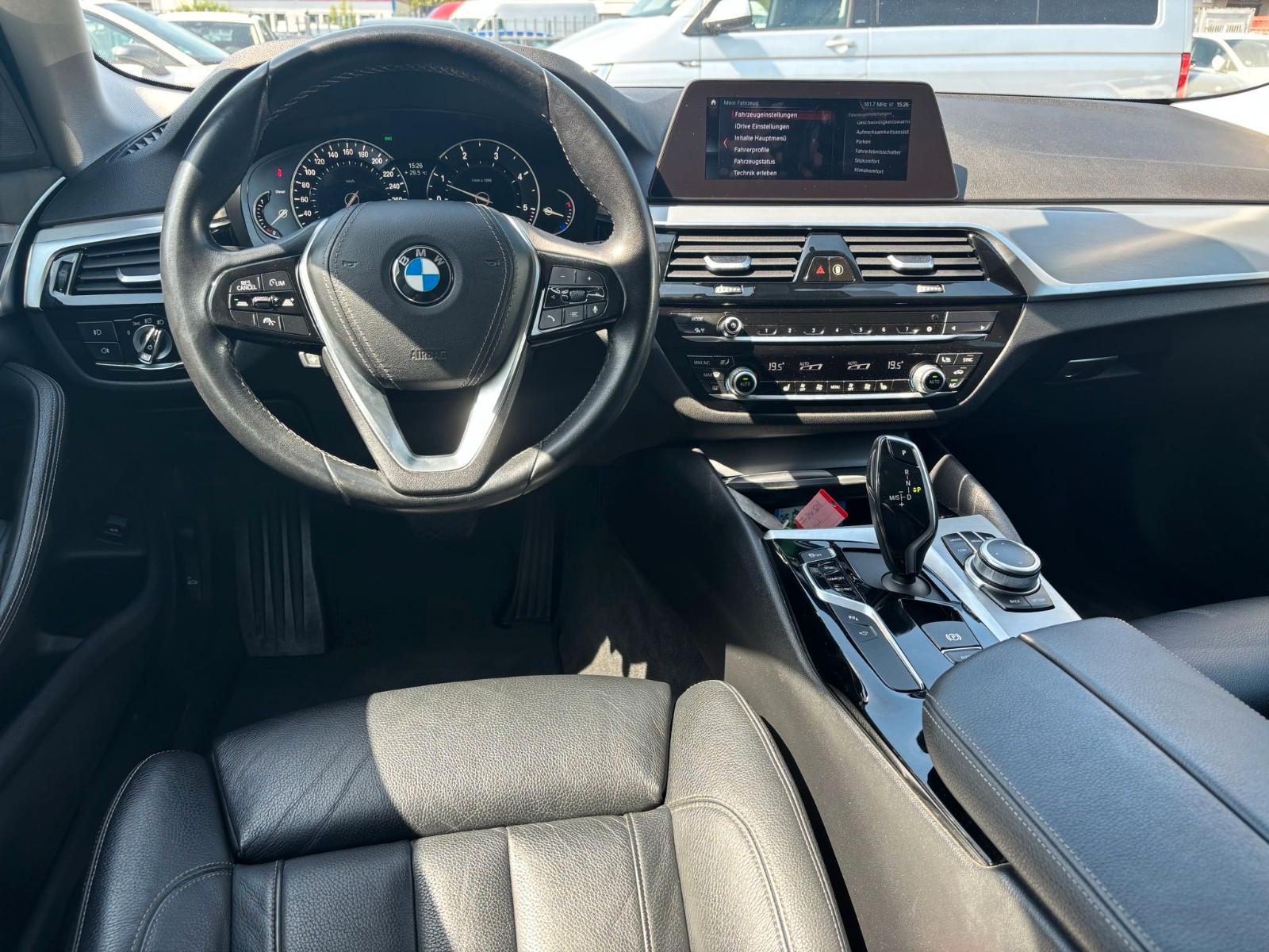 BMW 520 d T Luxury Steptronic LED*NAV*SHZ*CAM*AHK, миниатюра 17