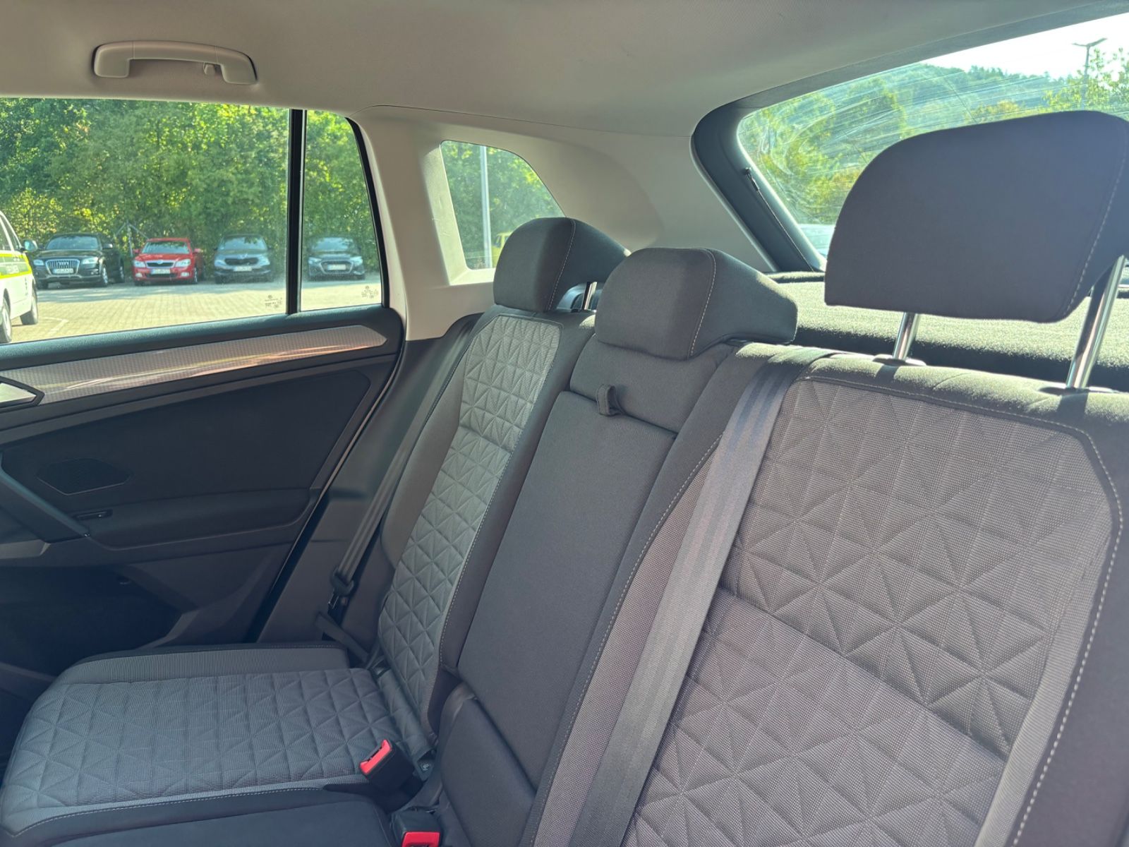 Fahrzeugabbildung Volkswagen Tiguan Life 1.4 TSI eHybrid