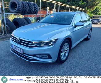 Volkswagen Passat - 1