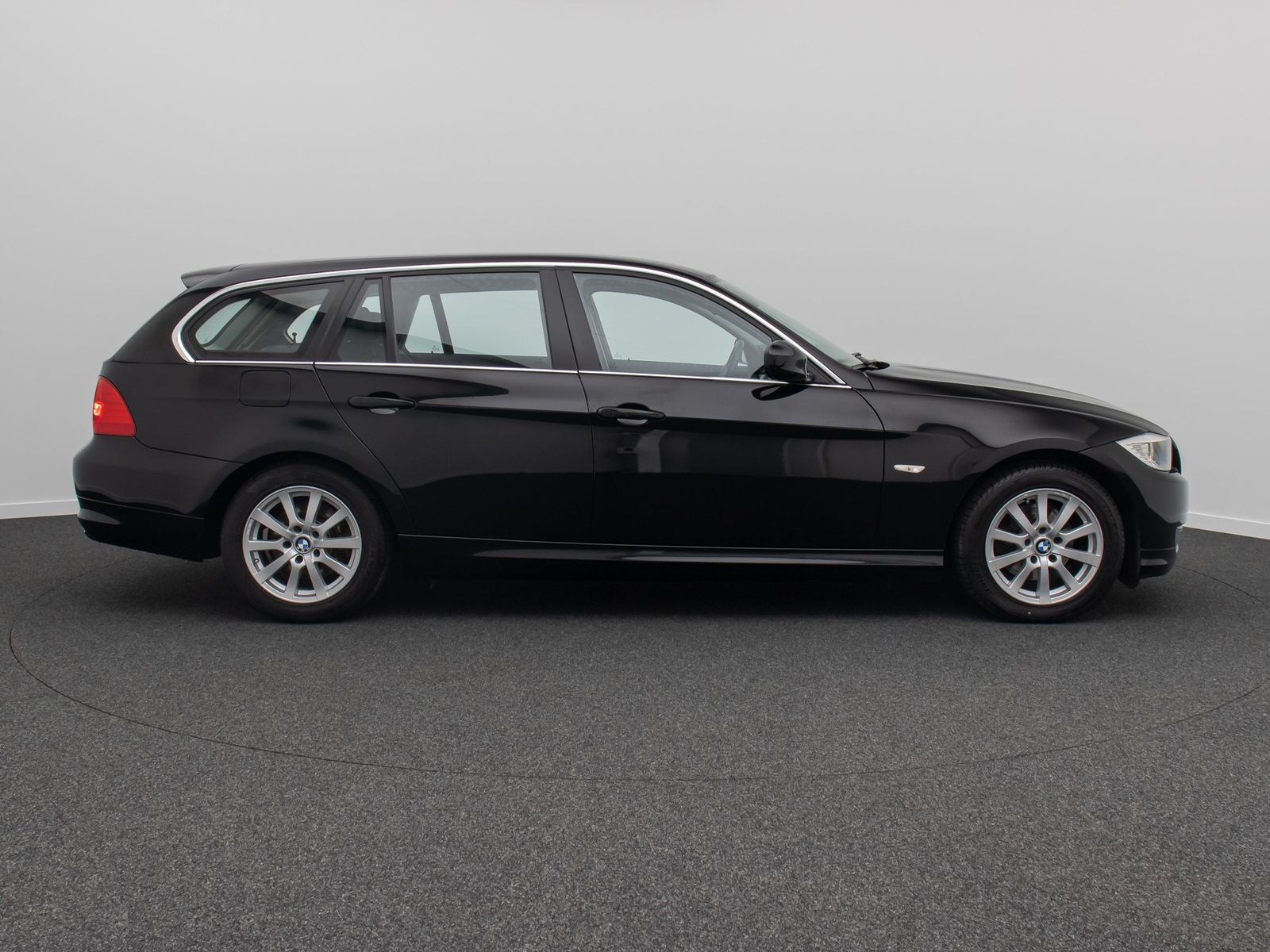 Fahrzeugabbildung BMW 316d Touring PDC KlimaAut Tempomat Multilenkrad