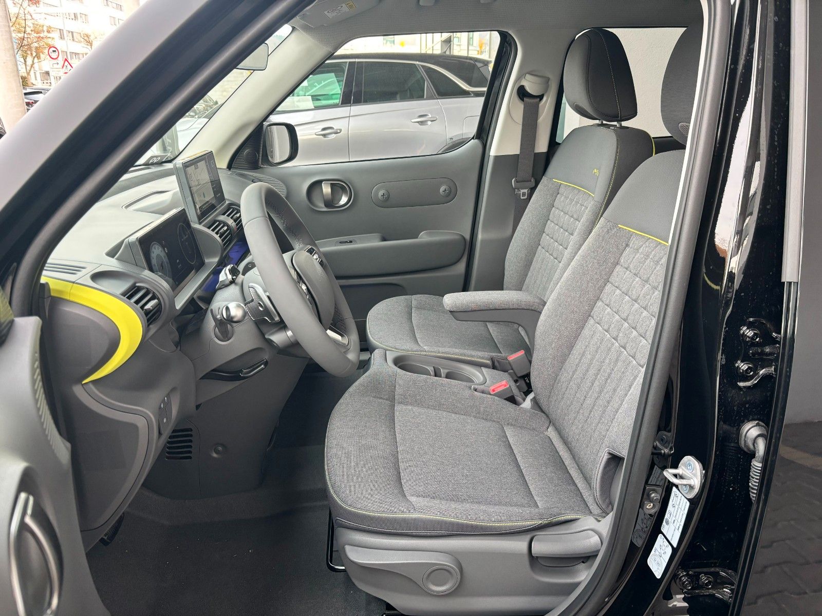 Fahrzeugabbildung Hyundai INSTER Cross 49kWh Effizienz-Paket/NAVI/SHZ!