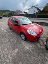 Renault clio 3 YAHOO! aus 2012 1.2/Ölservi... - Renault Clio: Sportwagen