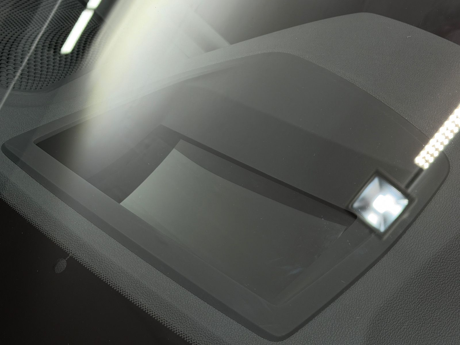 Fahrzeugabbildung BMW M4 Cabrio xDrive Competition|LASER|CARBON|HEAD-U