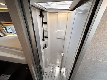 HYMER  ERIBA  HYMERCAR ML-T Xperience 570 CLESANA SOLAR LED Winterpaket