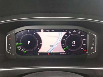 Volkswagen Tiguan - 10