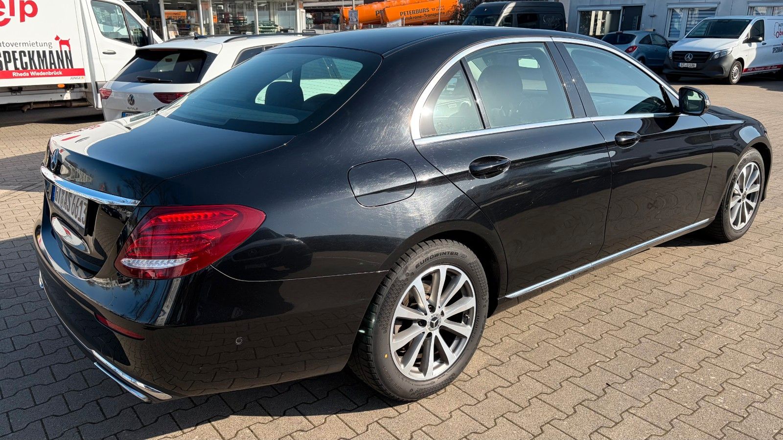 Fahrzeugabbildung Mercedes-Benz E 220 d Buisness Avantgarde