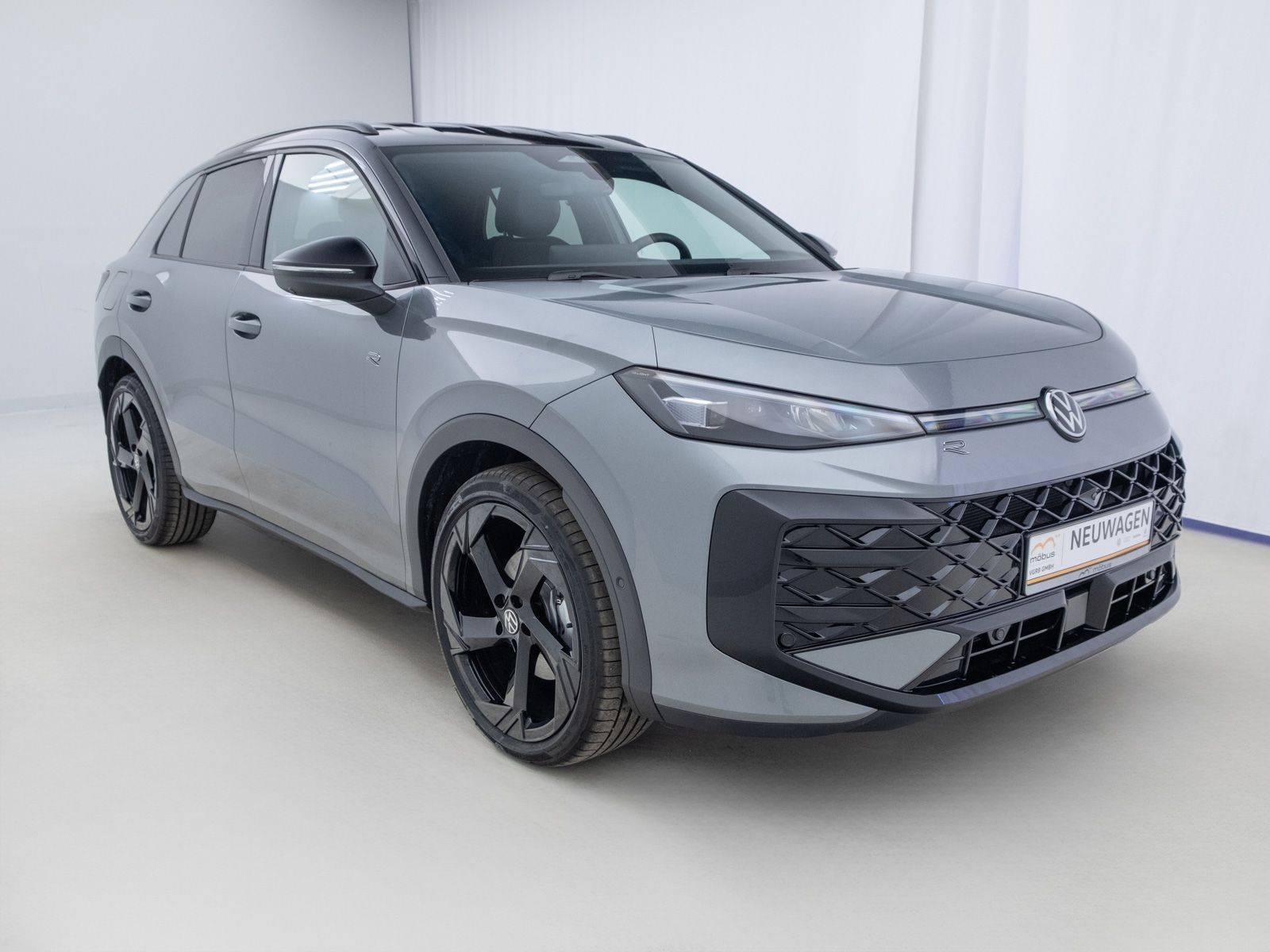 Volkswagen T-Roc 1.5 eTSI R-Line DSG AHK IQ-LIGHT HUD NAV 3 foto 4