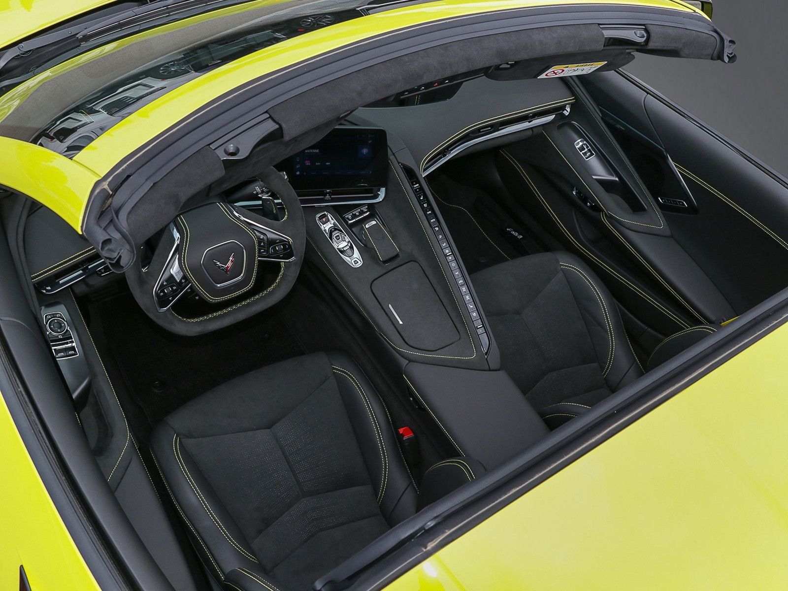 Corvette C8 Stingray Coupe 6,2 V8 3LT Europamodell STEPPE