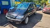 Opel Zafira 2.2 Njoy Tüv Neu 06.2028 7SITZER ALU - Opel Zafira Njoy mit Benzin-Antrieb
