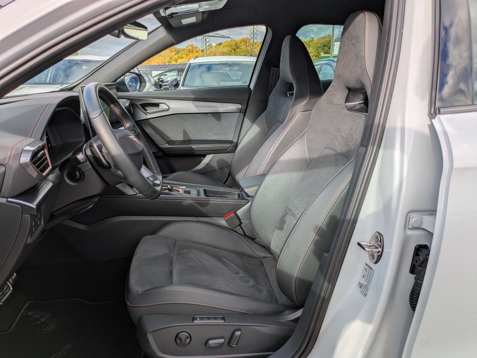 Fahrzeugabbildung CUPRA Formentor 1.5 eTSI ALCANTARA*DRIVE-XL*360°KAM