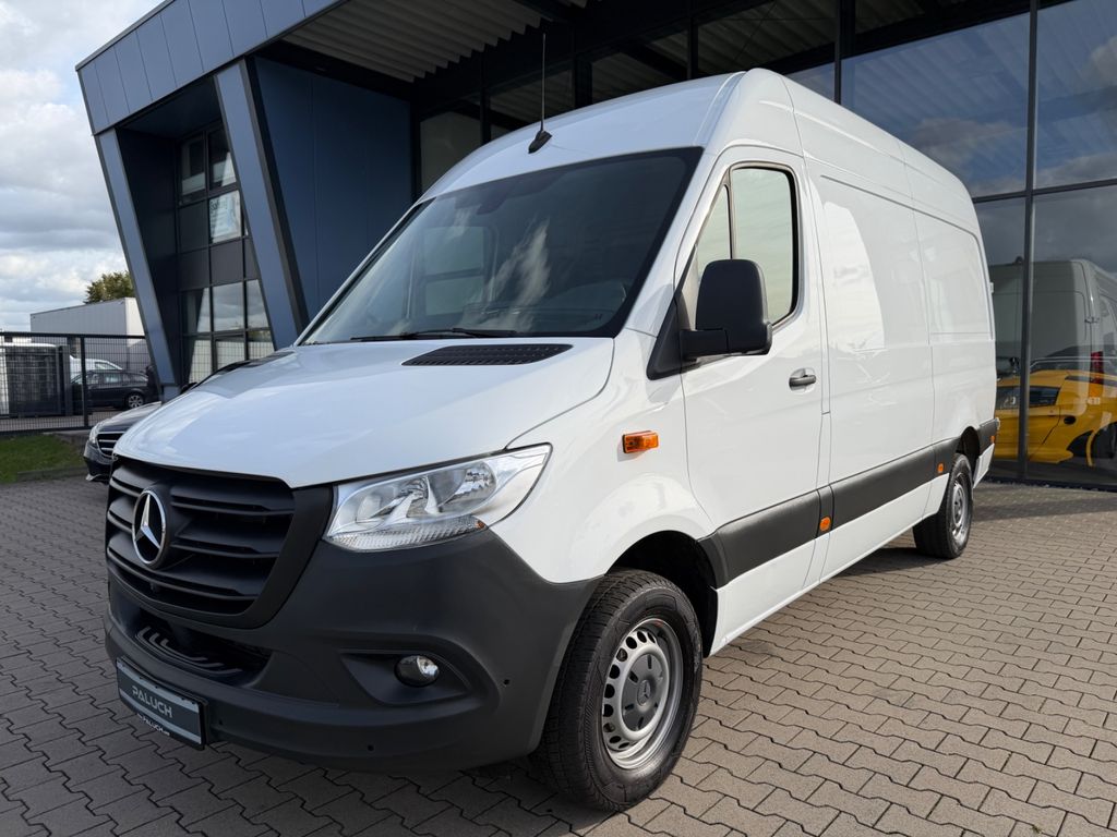 Image of Mercedes-Benz Sprinter
