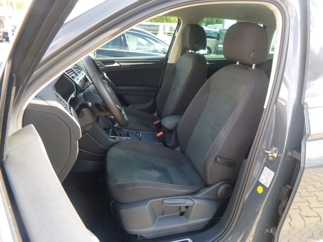 Fahrzeugabbildung Volkswagen Tiguan 1,5 TSI Elegance >AUT/AHK/NAV/Matrix-LED<