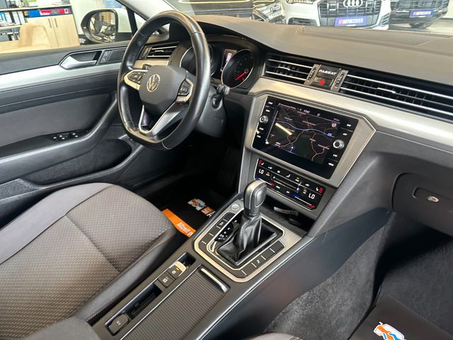 MYAUTOCENTER – Gebraucht- und Jahreswagen mit Werkstattservice in Pfaffenhofen Volkswagen Passat *AHK*ACC*KLIMAAUTO*LED*NAVI*1.HAND*