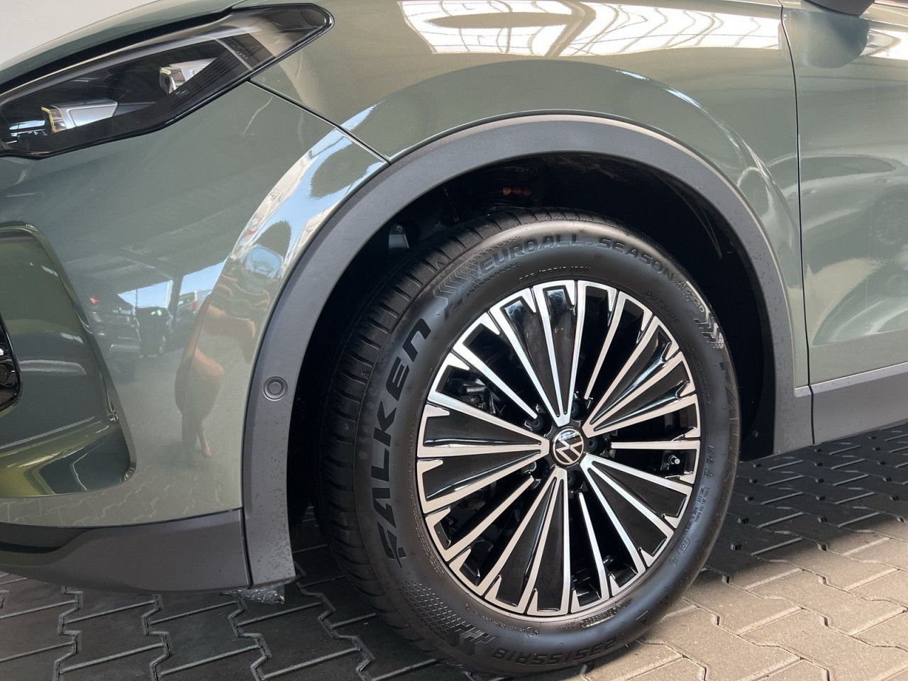 Volkswagen Tiguan Elegance 1.5 eTSI DSG AHK LED foto 4