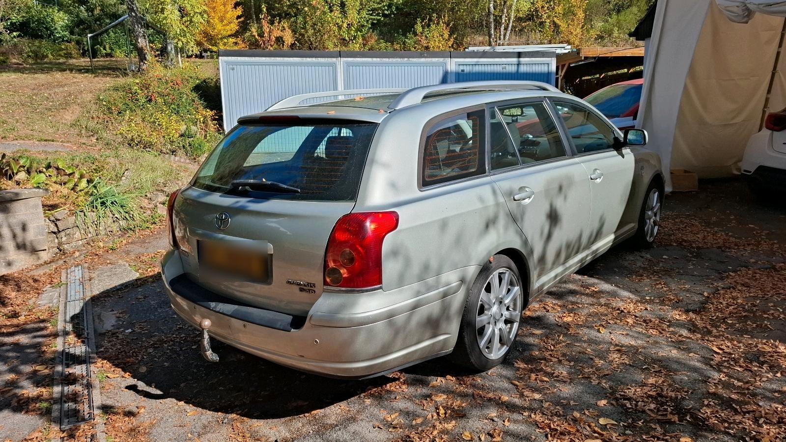 Toyota Avensis 2005 — engine 177 HP (130kW)
