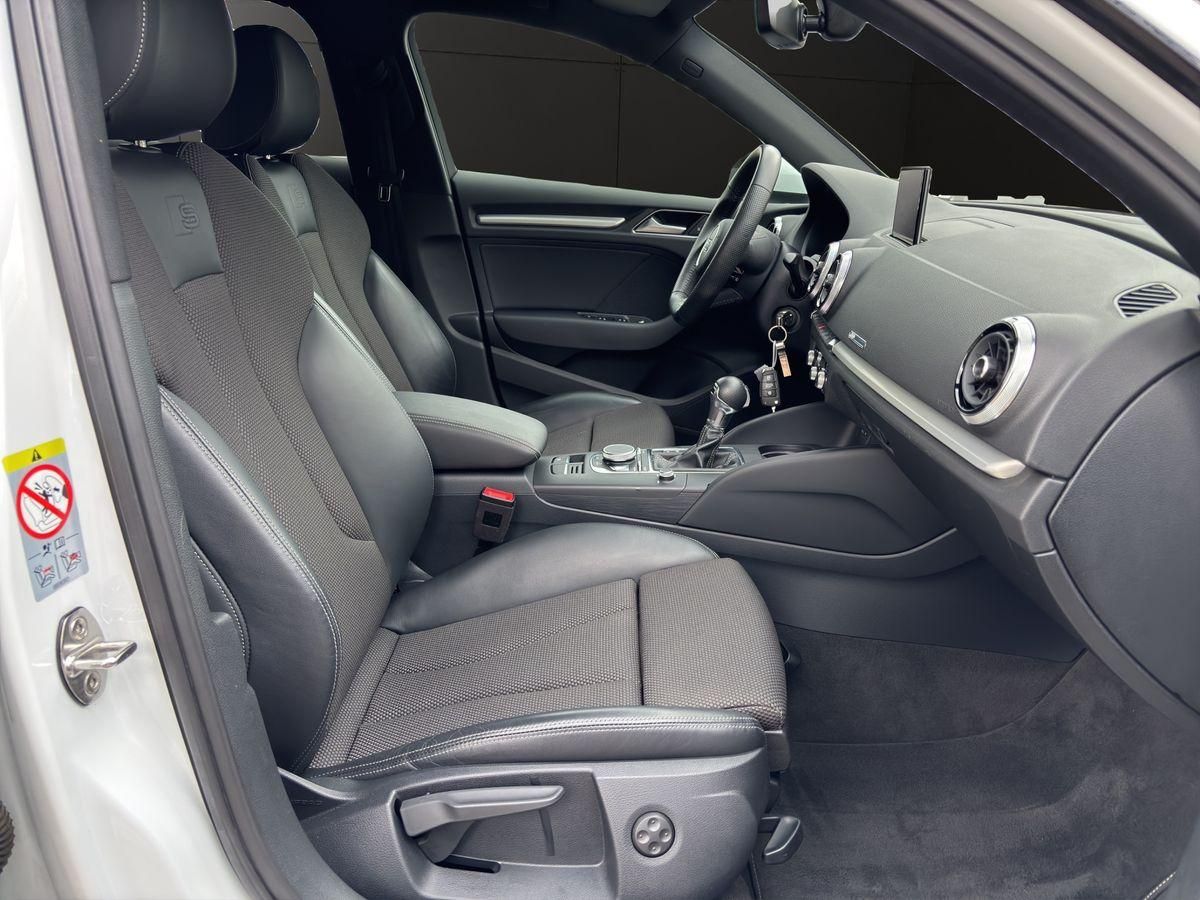 A3 35 TFSI S-Tronic  S-Line/Plus NAVI GRA AHK
