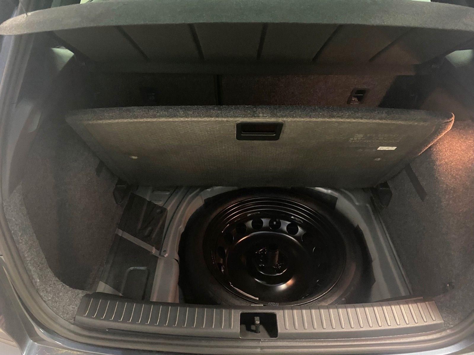 Fahrzeugabbildung SEAT Arona 1.5 TSI FR DSG GARANTIE 5+ACC+AHK+Spurwech