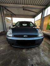 Ford Ich verkaufe einen Ford Fiesta 2005 1.3 Be... - Ford aus 2005: Coupe
