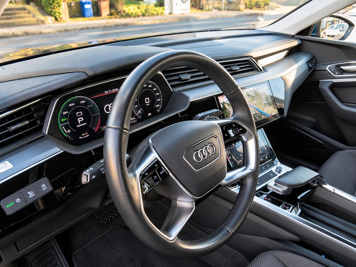 AUDI E-TRON - SPORTBACK 50 - 313 CV - BVA - ATTELAGE - ENTRETIEN AUDI