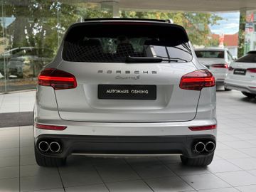 Porsche Cayenne - 8