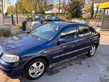 Opel Astra 1.6 Benzin - Opel Astra aus 1999: 1.6