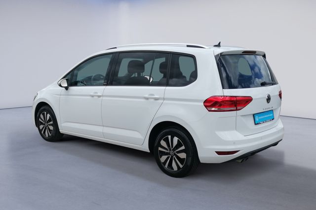 Touran 2.0 TDI DSG Move KAMERA+AHK+DCC