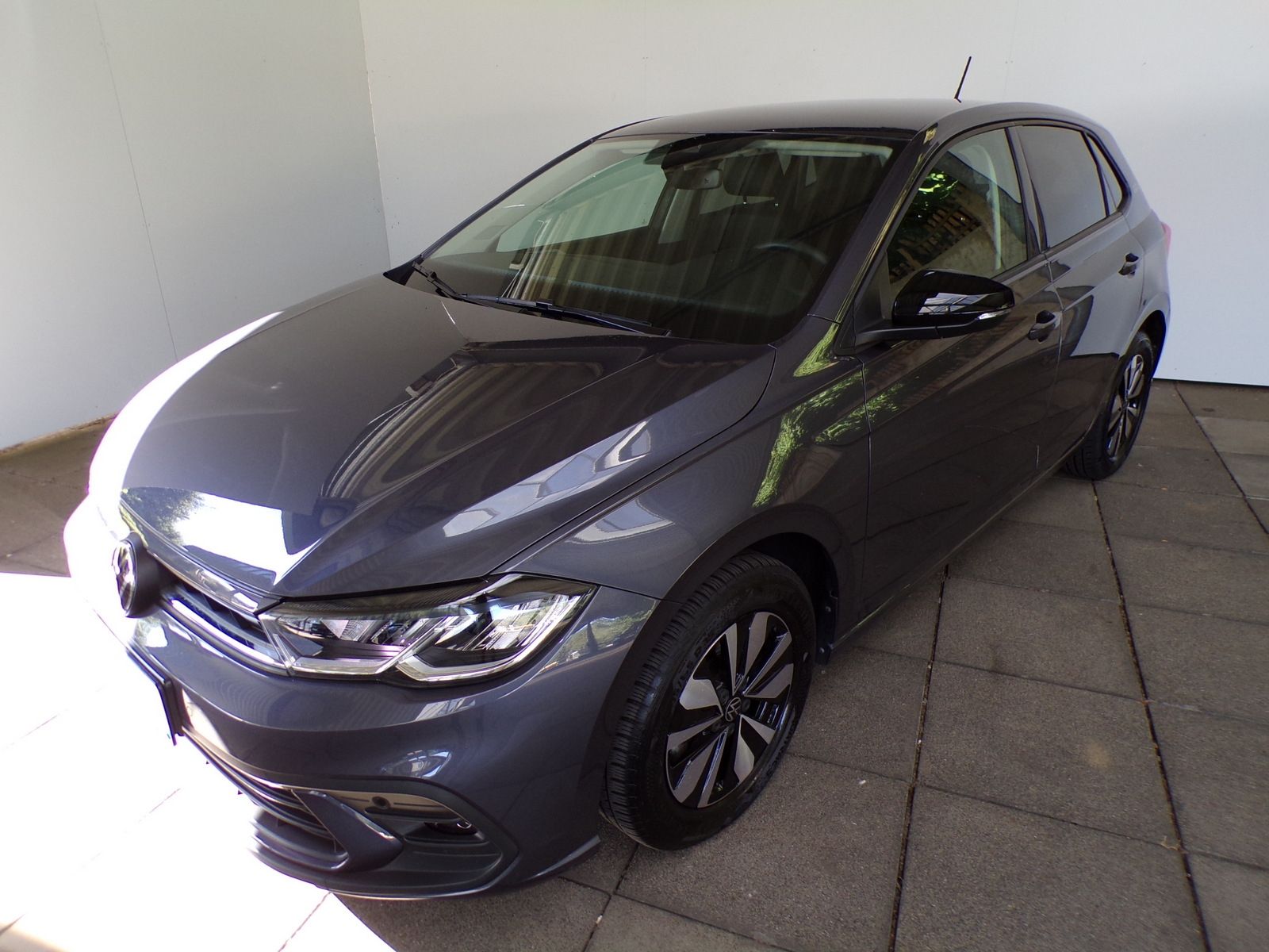 Volkswagen POLO 1.0 TSI DSG GOAL NAVI LED'S AHK KAMERA foto 3