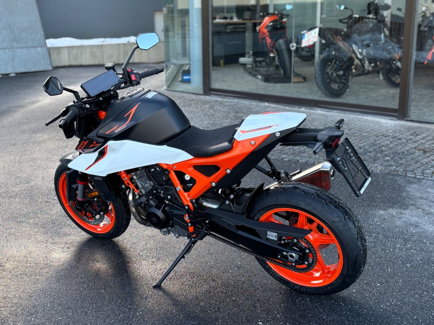 Fahrzeugabbildung KTM 990 Duke R Modell 2026