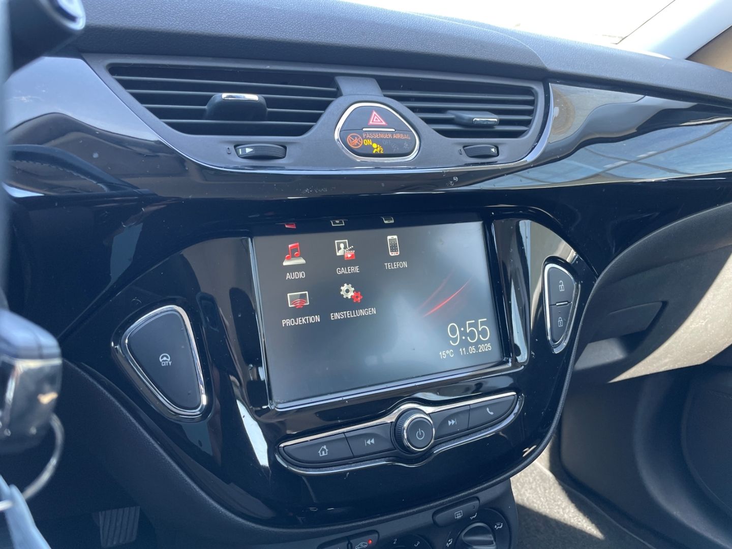 Fahrzeugabbildung Opel Corsa-e Klima Bluetooth Tempomat Lichtsensor