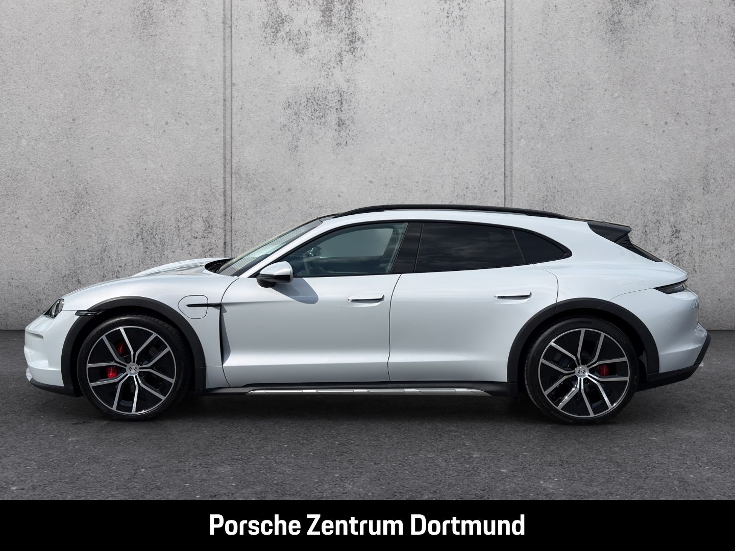 Porsche Taycan 4S Cross Turismo foto 2