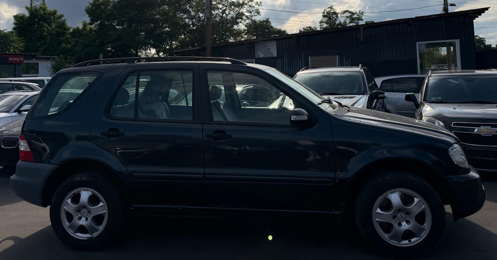 Mercedes-Benz ML 270 CDI 4x4 TÜV27/KLIMA/AHK/TEMPOMAT/E.SPIEGL