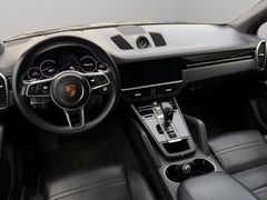 PORSCHE Cayenne 3.0L V6 E-Hybrid Super Ausstattung