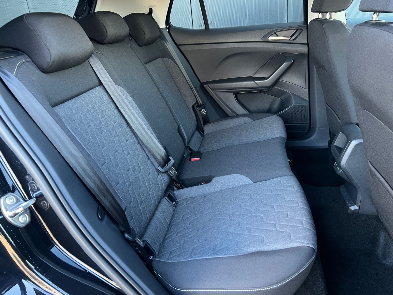 Fahrzeugabbildung Volkswagen T-Cross Life 1.0 TSI DSG *IQ.Light, Climatronic,