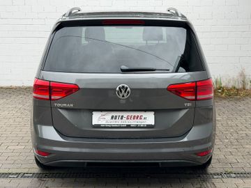 Volkswagen Touran - 5