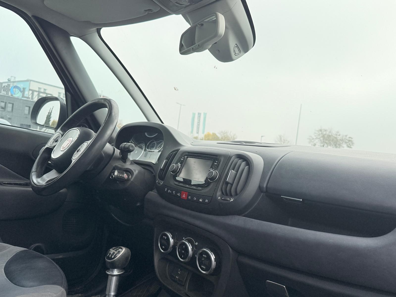 Fiat 500L 2013 — photo 18