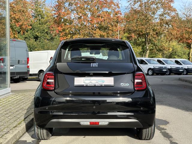 500e 42kWh KOMFORT PAKET PDC Klima Navi