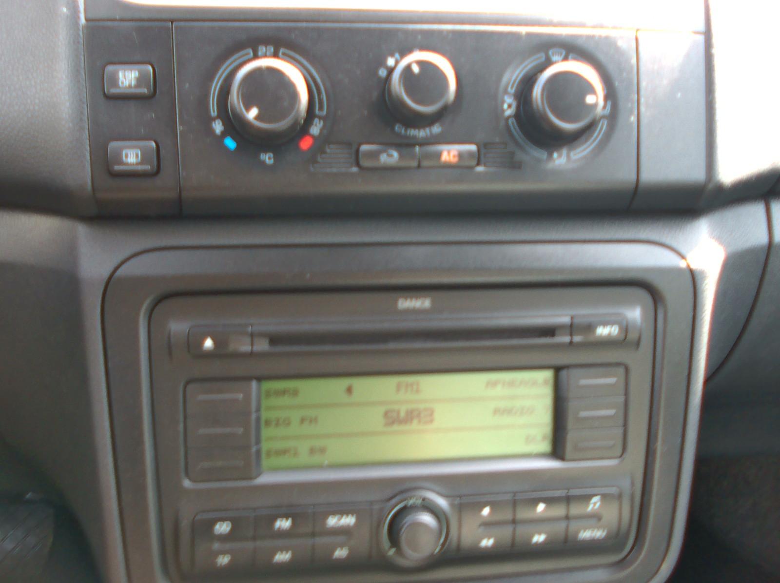 Skoda Fabia 2009 — photo 13