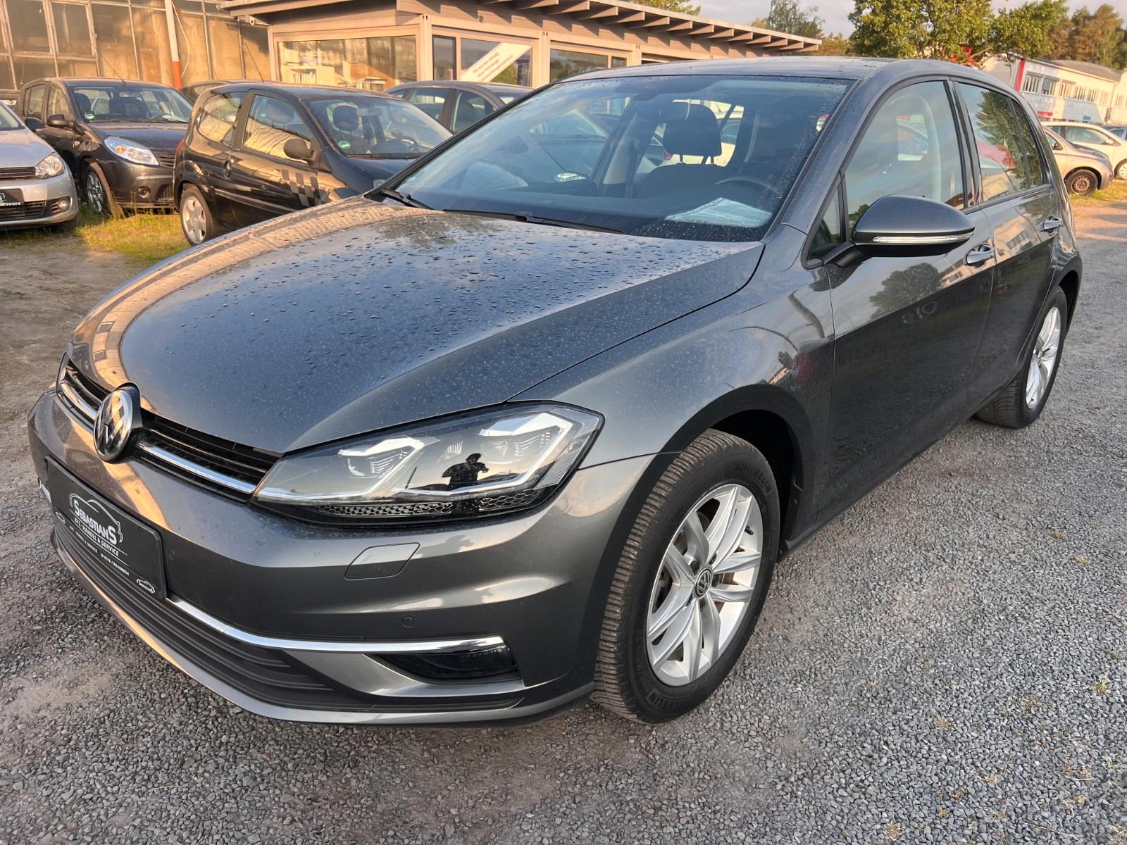 Volkswagen Golf 1.0 TSI LED Navi PDC Allwetter SHZ Kame