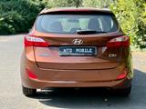 Hyundai i30 1.6 +1.HAND+STANDHEIZUNG+ZV+BLUETOOTH+ - Hyundai i30: Blue