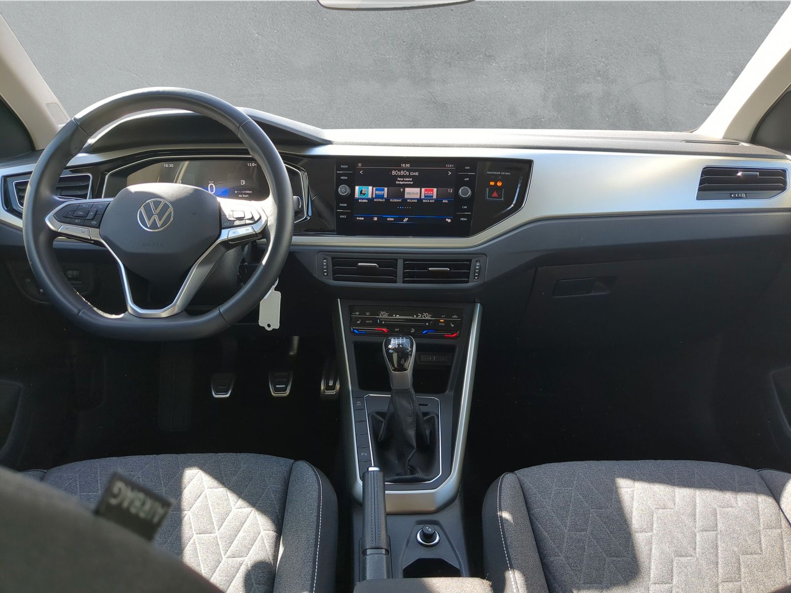 Fahrzeugabbildung Volkswagen Polo 1.0 TSI Life Sitzhzg. AppConnect LED