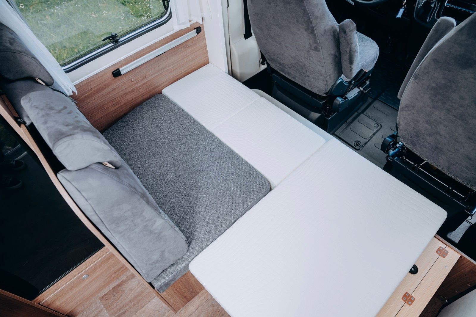 Fahrzeugabbildung Carado V347 pro+ Modell 2026  SIE SPAREN € 4.164 €