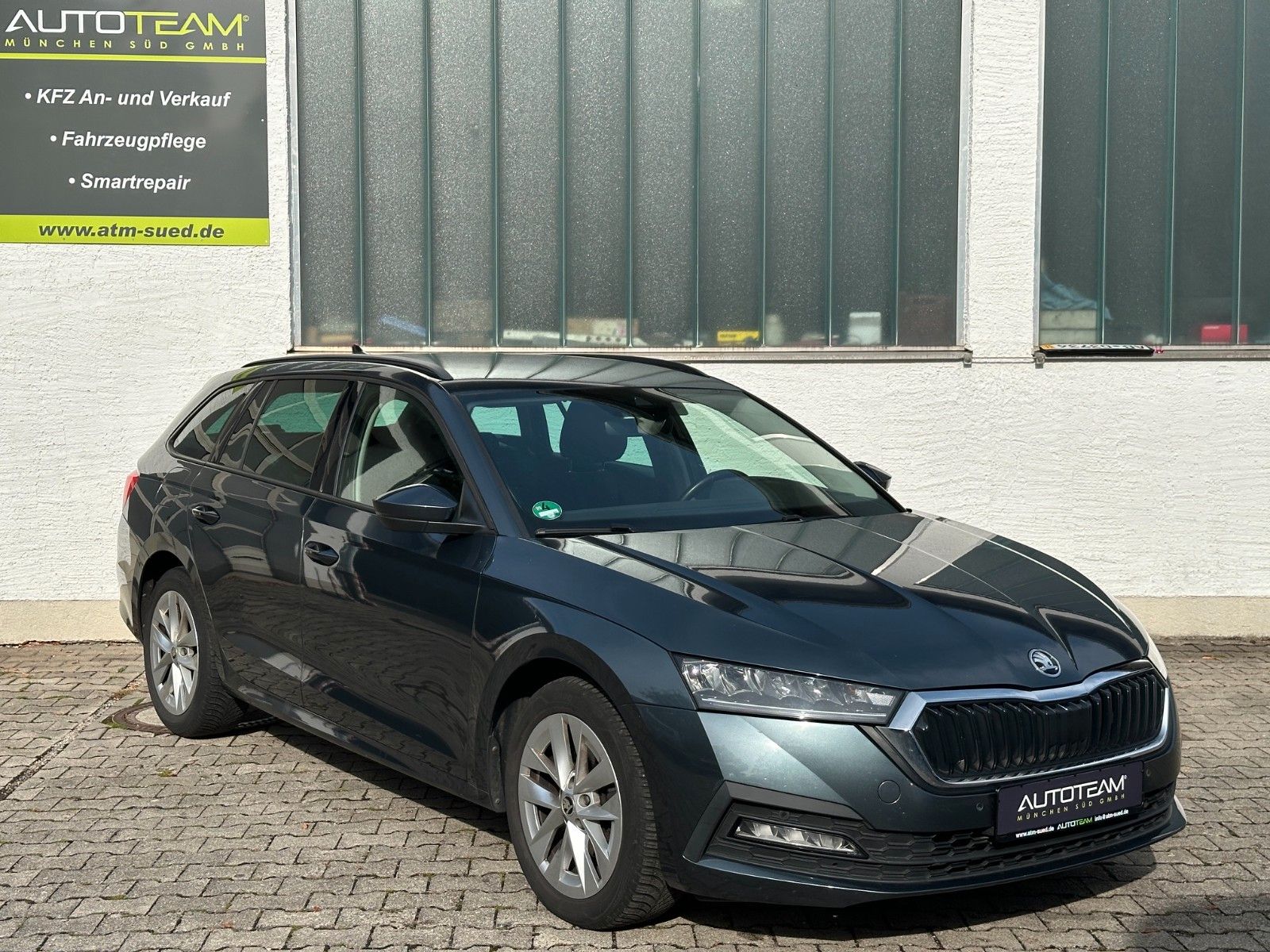Skoda Octavia - 1