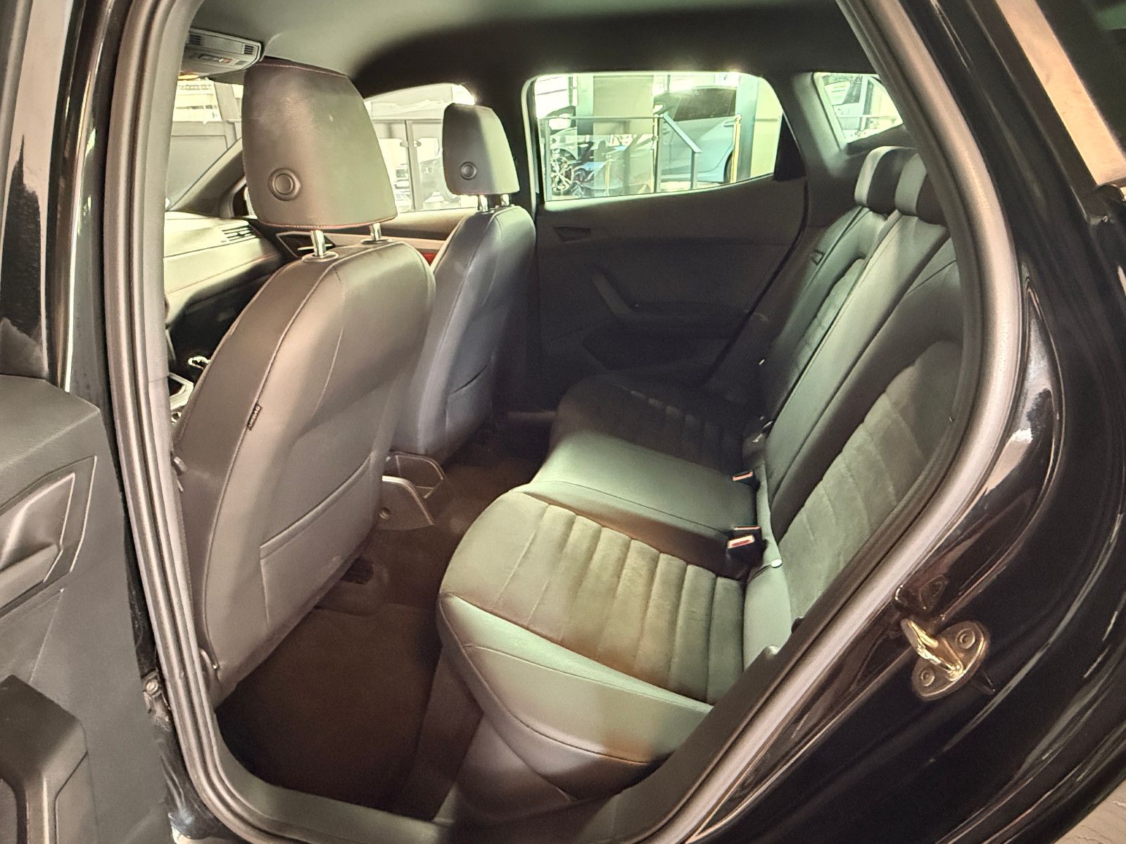 Fahrzeugabbildung SEAT Ibiza FR/ACC/KAMERA/LEDER/APPLE/LED