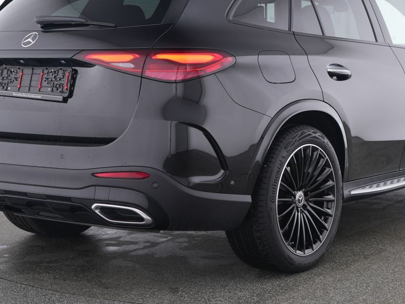 Fahrzeugabbildung Mercedes-Benz GLC 300 AMG*HEAD-UP*BURMESTER*PANO*MEMORY*AHK