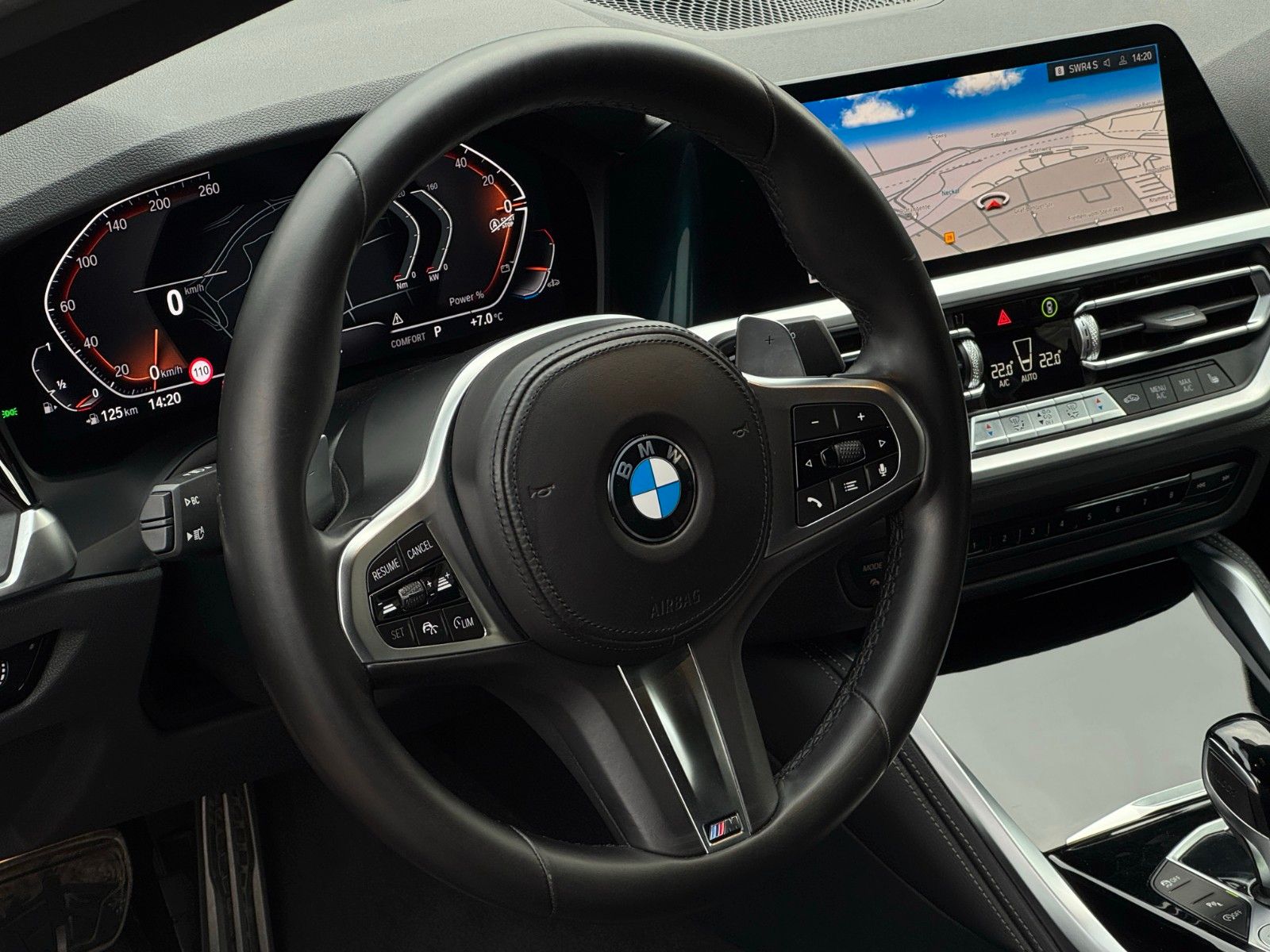 Fahrzeugabbildung BMW 420i G22 Coupé M Sport Leder Memory Kamera ACC